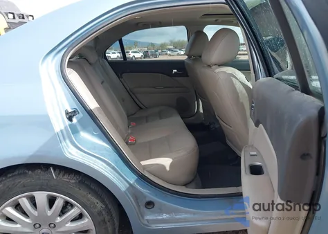 2011 Ford Fusion Hybrid from USA, damaged, VIN 3FADP0L39BR247917